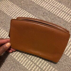 ✨ Coach Pebbled Leather Zip Wallet – Camel Brown (Classic Style) ✨